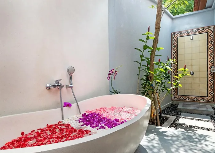 Bijia W Private Pool - Peaceful Quiet Luxury - Near Monkey Forest